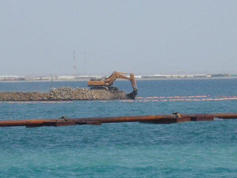 沙特导堤工程建设